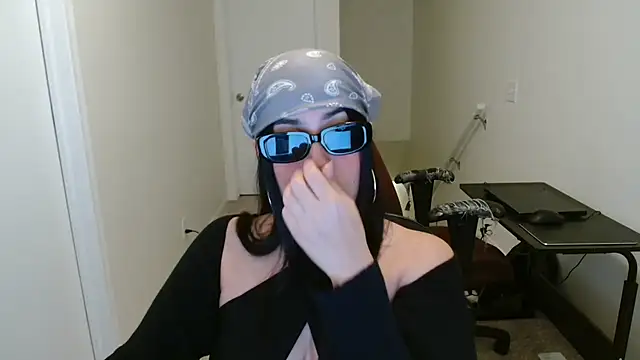 Sassy Latina online show from October 16, 2025, 3:37 am