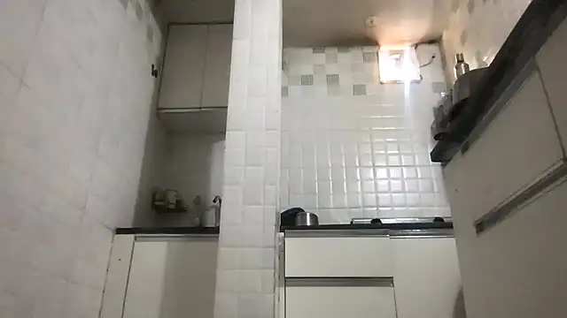 Riyasingh9 online show from February 16, 2026, 4:33 am