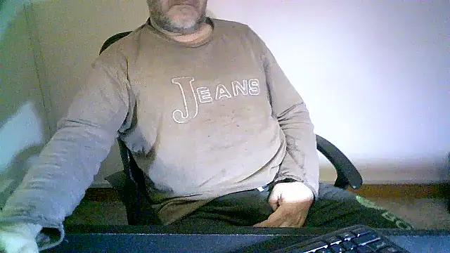 Snapshot of Greek_Passion chatting on February 14, 2026, 6:57 am Greek Passion online show from February 14, 2026, 6:57 am