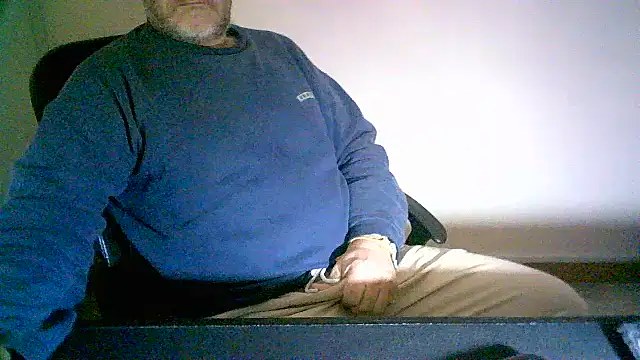 Snapshot of Greek_Passion chatting on March 15, 2026, 11:06 am Greek Passion online show from March 15, 2026, 11:06 am