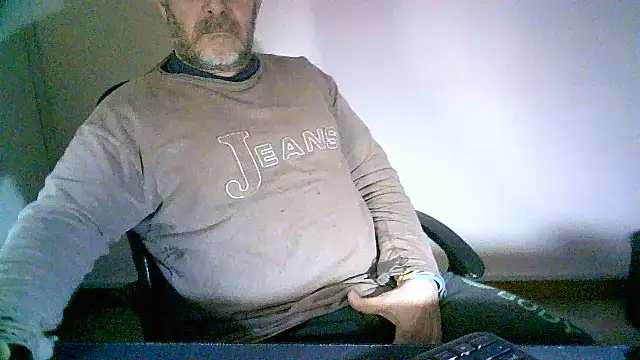 Snapshot of Greek_Passion chatting on February 22, 2026, 1:24 pm Greek Passion online show from February 22, 2026, 1:24 pm