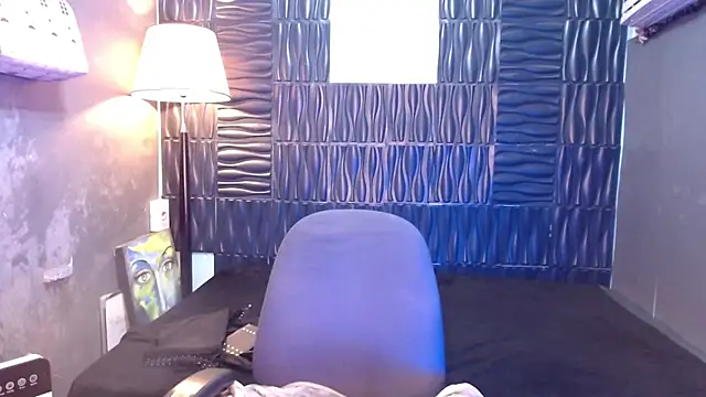 UrtopshemalegoddessAliyah online show from June 12, 2026, 6:27 pm