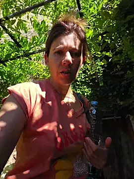 Lina lou4 online show from July 6, 2026, 8:21 am