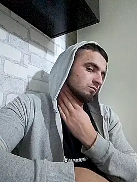 Andy Max online show from February 4, 2026, 7:53 pm