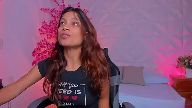 cora 22 online show from January 13, 2026, 12:53 pm