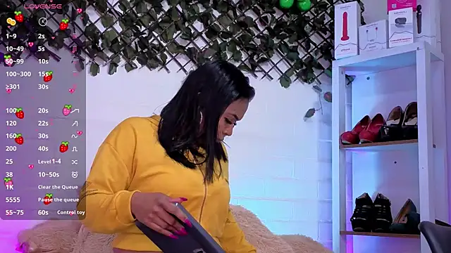 louise nails online show from June 29, 2026, 6:51 pm
