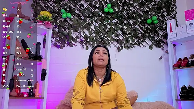 louise nails online show from July 2, 2026, 8:26 pm