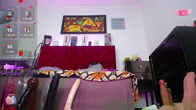 louise nails online show from September 8, 2025, 3:33 pm