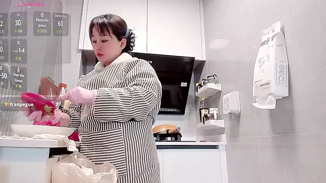 Vivian-6 online show from March 10, 2026, 1:09 am