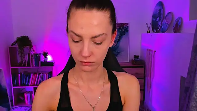 EmilyWilden online show from February 17, 2025, 8:09 am