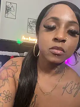 QueKitty online show from March 23, 2026, 2:28 pm