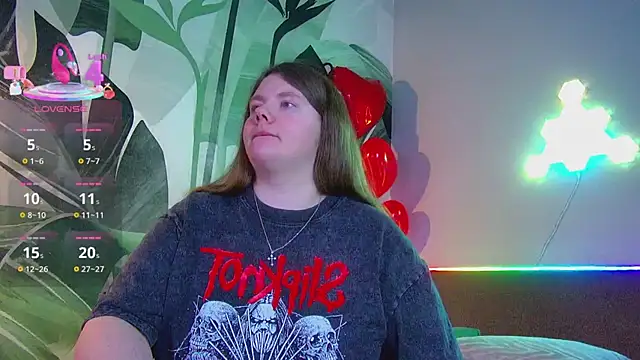 Snapshot of RubyValen chatting on March 4, 2026, 1:24 am RubyValen online show from March 4, 2026, 1:24 am