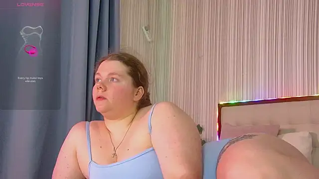 RubyValen online show from August 4, 2026, 1:43 am