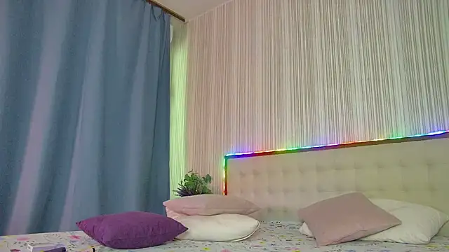 Snapshot of RubyValen chatting on June 9, 2026, 1:28 am RubyValen online show from June 9, 2026, 1:28 am