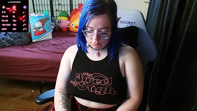 KiraSpitQueen online show from December 25, 2024, 10:16 pm