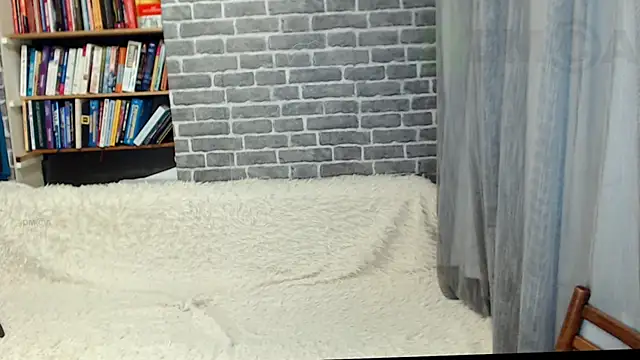 Snapshot of Rainbow_lady chatting on September 14, 2025, 2:28 pm Rainbow lady online show from September 14, 2025, 2:28 pm