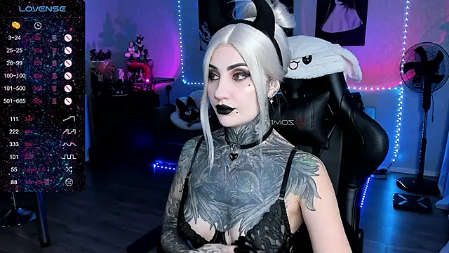 RachelQueen  online show from November 4, 2025, 10:41 am