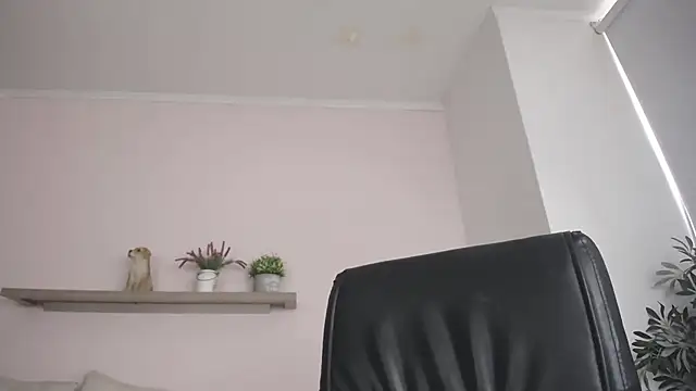  juliana rios online show from March 7, 2026, 7:19 pm