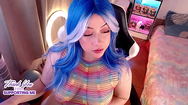 Emmy Ruiz online show from October 5, 2025, 9:38 pm