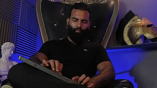 BeardAndrew online show from October 21, 2025, 11:09 am