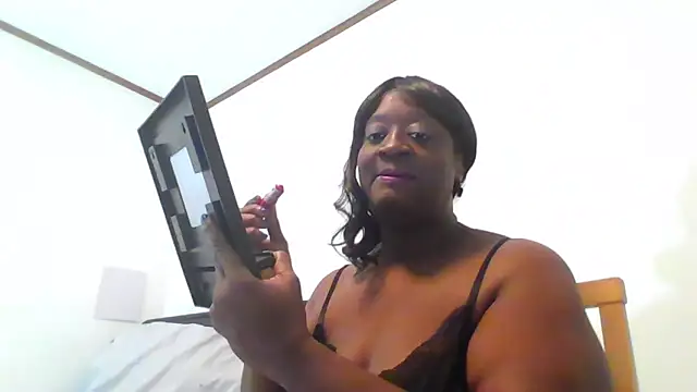 Snapshot of Katiefyi chatting on April 29, 2026, 12:59 am Katiefyi online show from April 29, 2026, 12:59 am