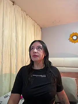 Snapshot of Freyja_soh chatting on August 3, 2026, 8:48 pm Freyja soh online show from August 3, 2026, 8:48 pm