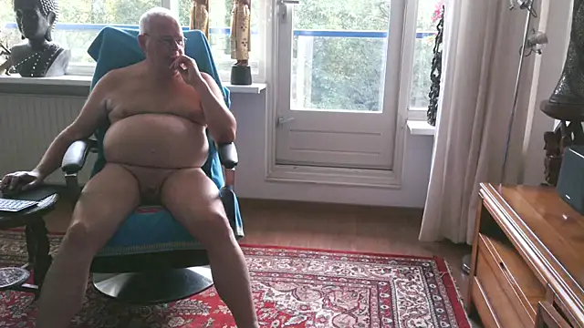 Exhib070 online show from October 31, 2025, 1:41 pm