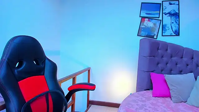 Gretta Queen online show from September 17, 2025, 5:37 pm