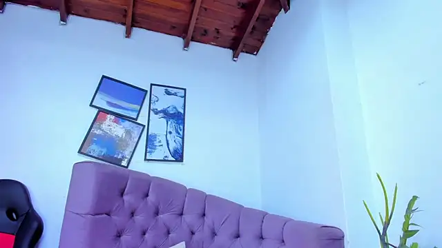 Gretta Queen online show from October 5, 2025, 3:47 pm