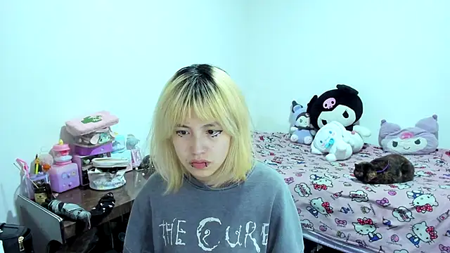 Akane-Mou online show from September 26, 2025, 4:30 am