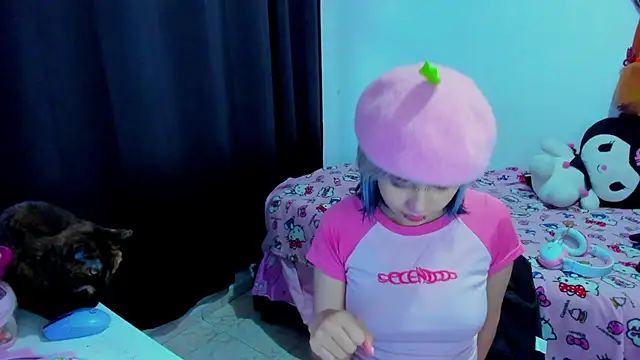 Akane-Mou online show from June 23, 2026, 10:52 pm