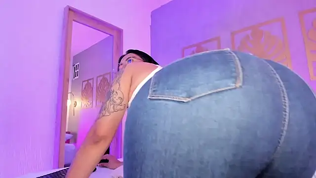 majo rose online show from December 3, 2025, 7:35 pm