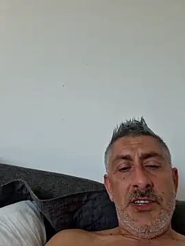 DildoG45 online show from June 6, 2026, 8:52 am