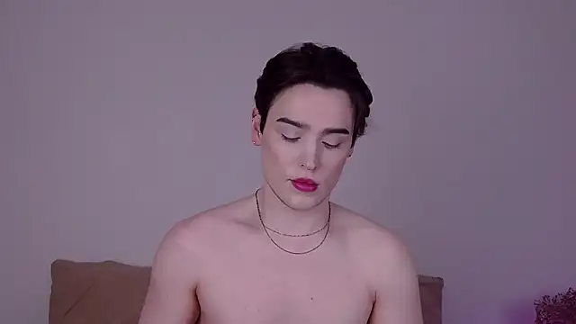RobbyCharming online show from June 18, 2026, 7:40 am