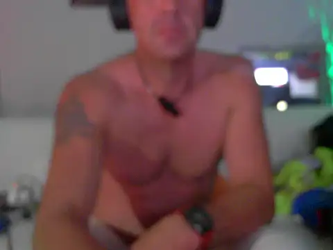 OSIRlS online show from October 2, 2025, 4:54 pm