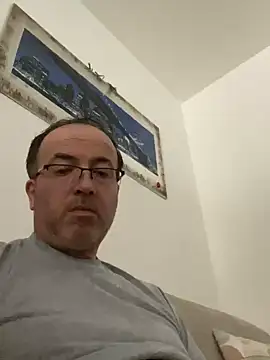 Maxi7hot online show from May 9, 2026, 8:39 am