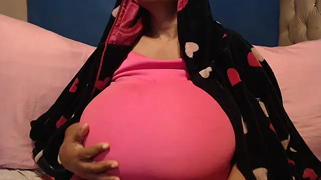 CUTEFIRMMELONSS online show from October 9, 2025, 3:40 am