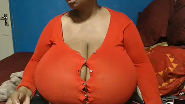 CUTEFIRMMELONSS online show from June 19, 2026, 7:30 pm