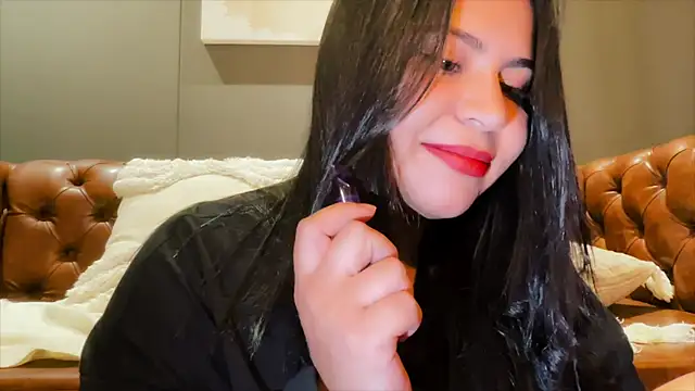 Snapshot of Youlittlepervertt_ chatting on February 23, 2026, 2:35 am Youlittlepervertt online show from February 23, 2026, 2:35 am