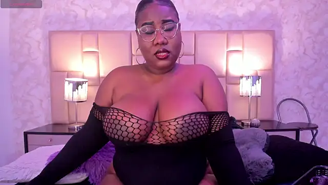 Darnellqueen online show from February 6, 2025, 7:13 am