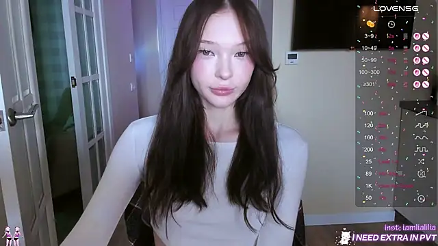 lialiliaa online show from October 29, 2025, 9:08 am