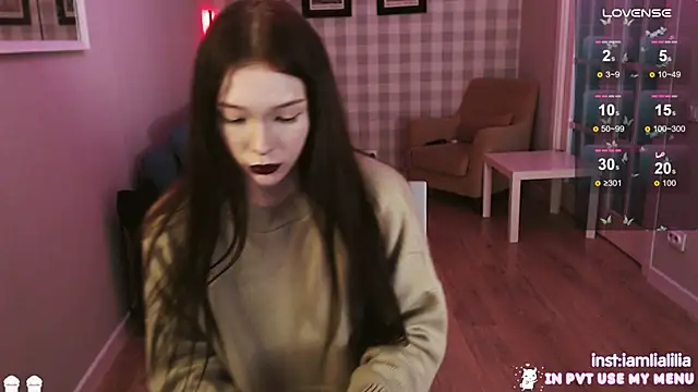 lialiliaa online show from January 22, 2025, 11:23 am