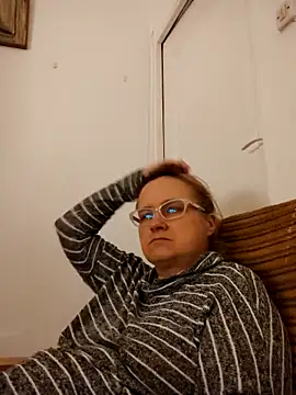 She-devilx online show from October 28, 2025, 12:44 am