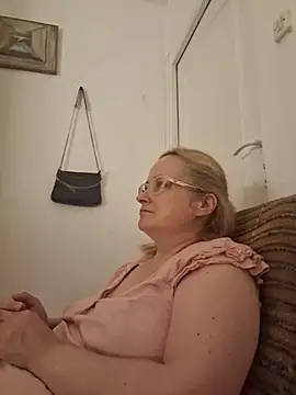 She-devilx online show from September 8, 2025, 8:30 pm