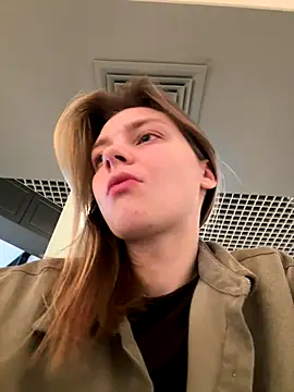 ValenciaShock online show from December 20, 2025, 6:38 am