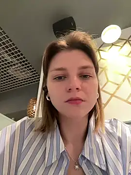 ValenciaShock online show from July 18, 2026, 7:17 am