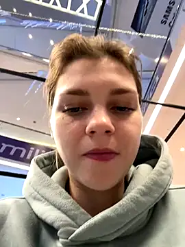 ValenciaShock online show from November 21, 2025, 6:45 am