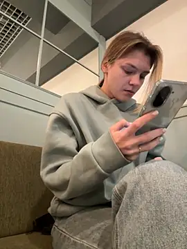 ValenciaShock online show from October 2, 2025, 6:39 am