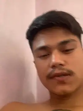 Snapshot of Hullax chatting on April 22, 2026, 3:02 am Hullax online show from April 22, 2026, 3:02 am