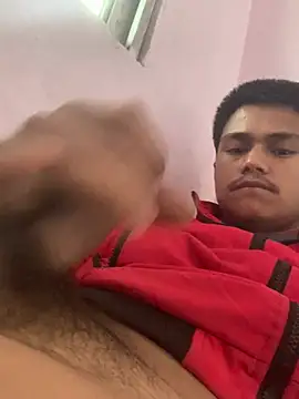 Hullax online show from February 8, 2026, 3:04 am